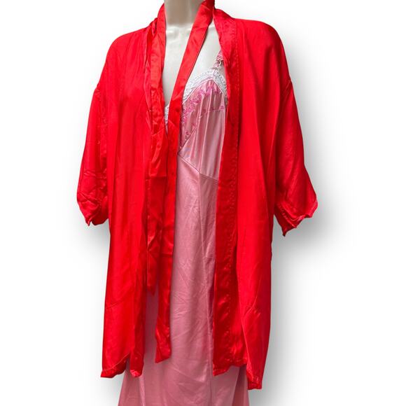 Vintage Red Satin Dragon Robe Short Kimono Aloha Hawaii Embroidered Rayon S - Picture 3 of 13